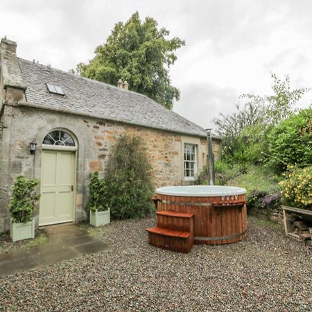 Trefoil Cottage Biggar Exterior photo