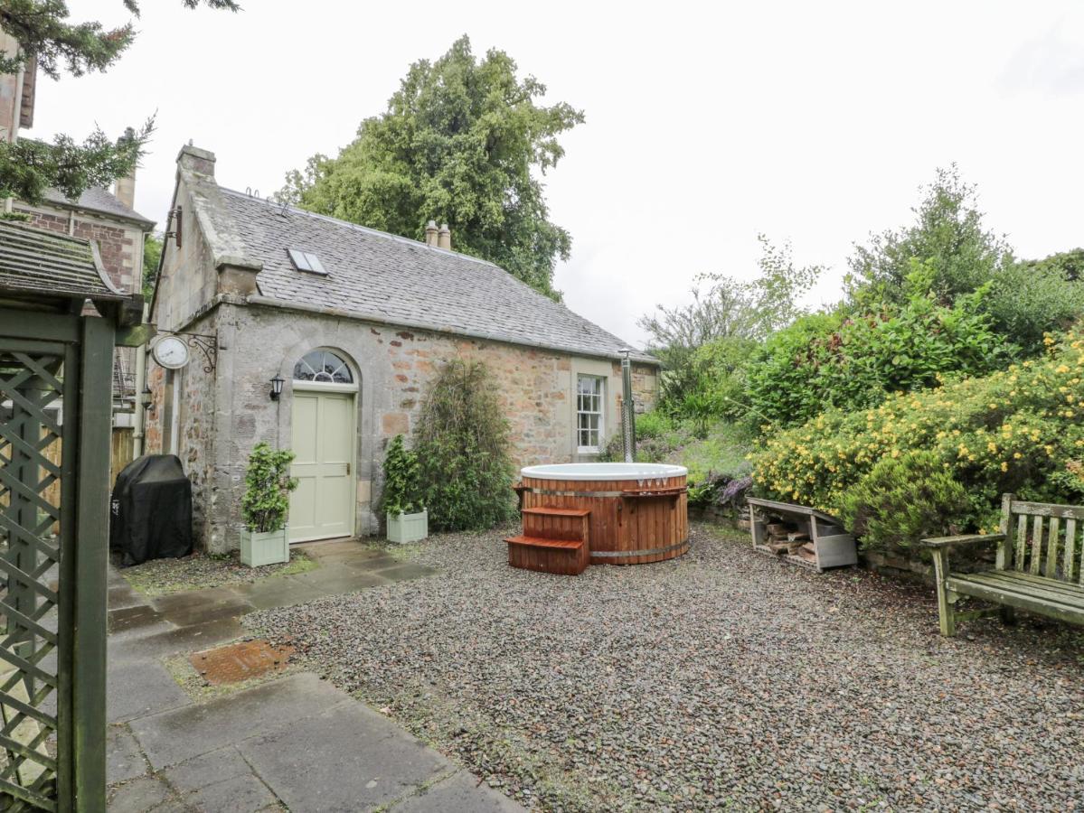 Trefoil Cottage Biggar Exterior photo